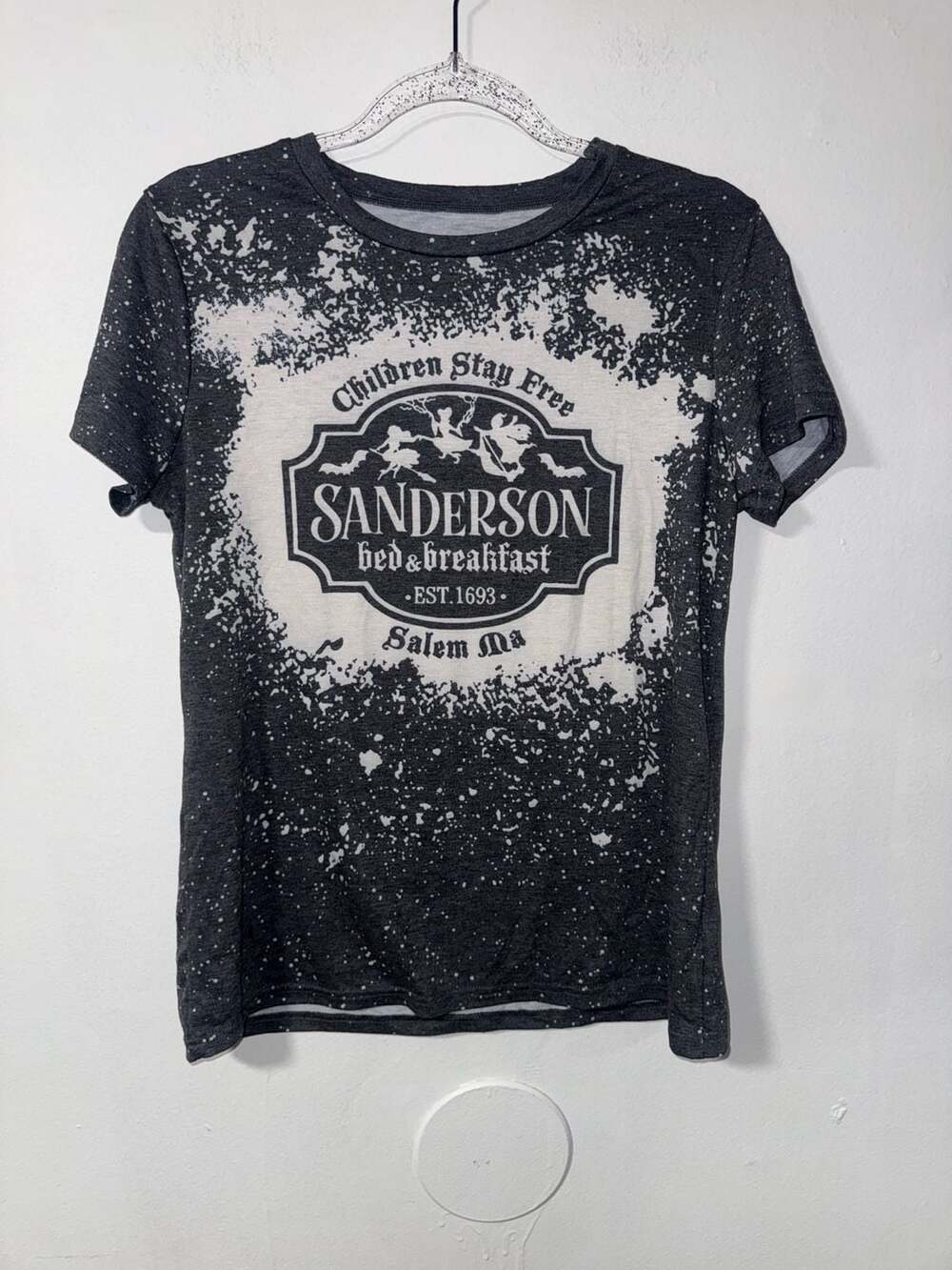 Disney Hocus Pocus Sanderson Bed & Breakfast Bleached Graphic T-Shirt